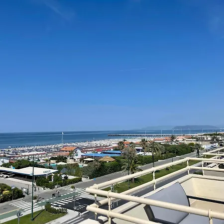 Отель Atlantico 4*